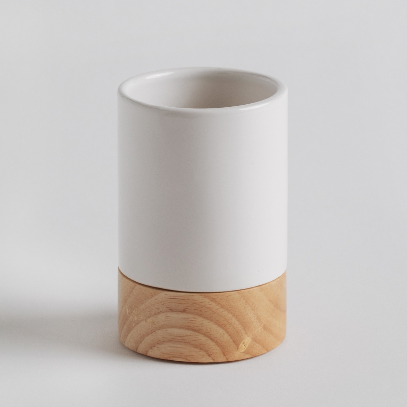 WOODBASE TASSE A BROSSE A DENT