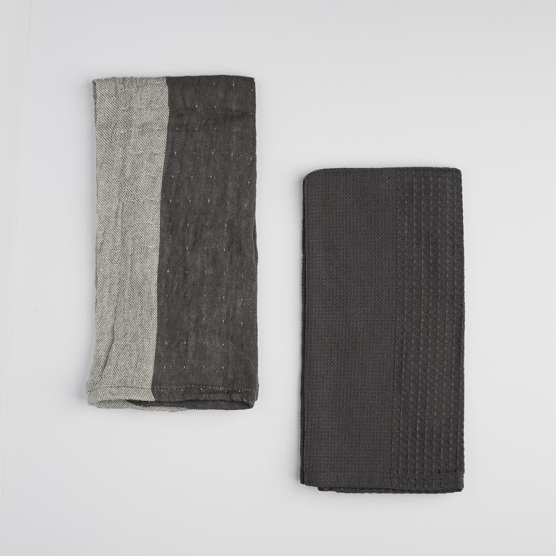 DUENOS ENEMBLE SERVIETTE DE TABLE 2pcs 45x65cm